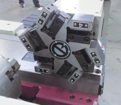 Станок L33 CNC: автоматический сменщик инструмента